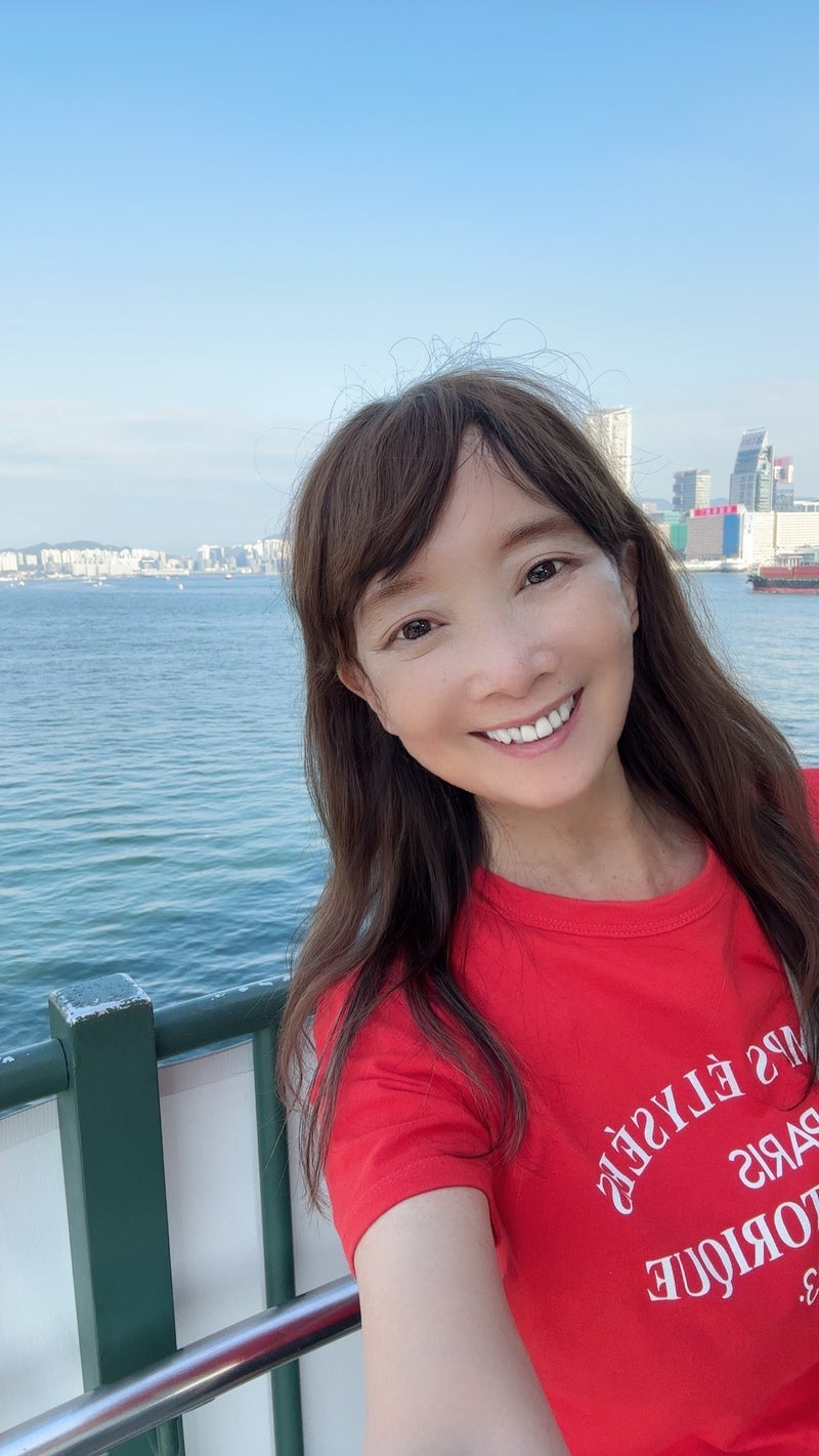 アグネス 久しぶりに香港の青い海の画像