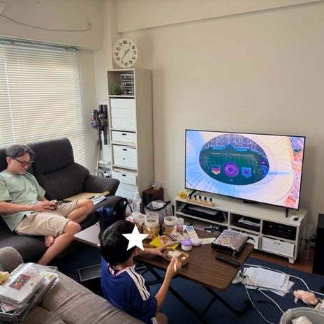 子供が作った世界最小シール帳の画像
