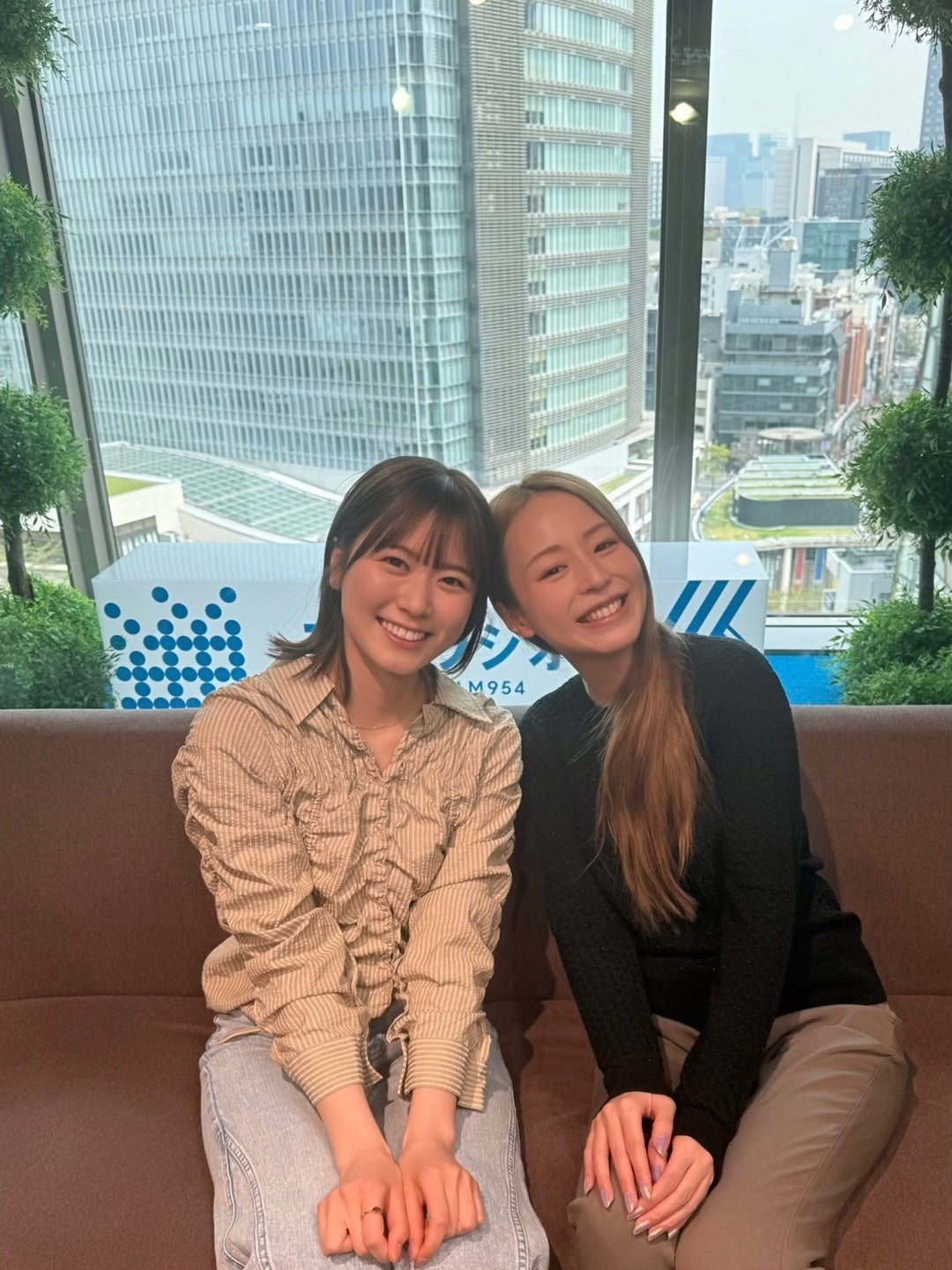 平野綾 丹生明里との2ショット