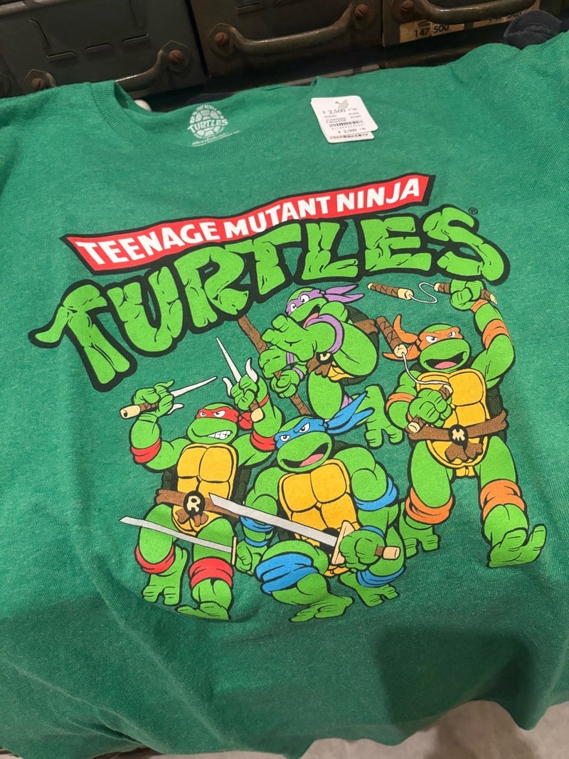組み合わせに迷い保留した古着Tシャツの画像