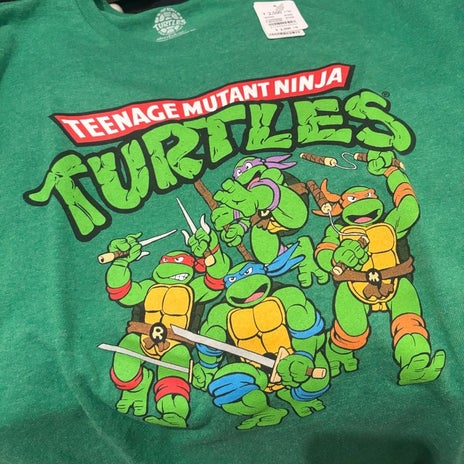 組み合わせに迷い保留した古着Tシャツの画像
