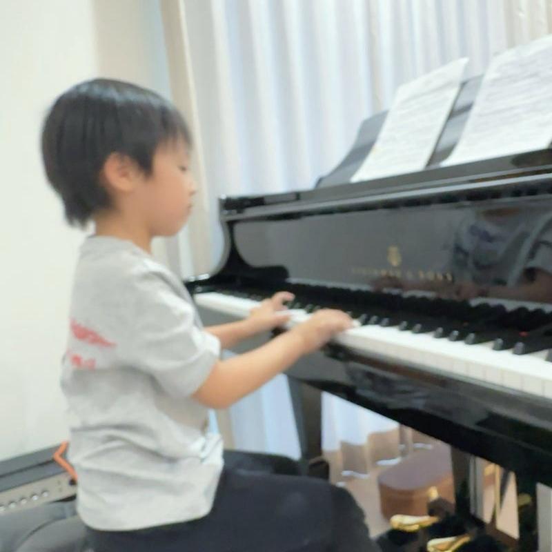 川崎希ピアノ毎朝弾いてくれる子の画像