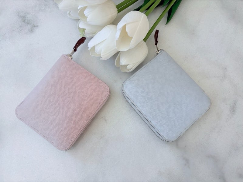 エルメスの大好きな色と柄の財布の画像