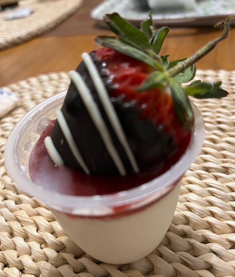 コストコのまさかの3種類のデザートの画像