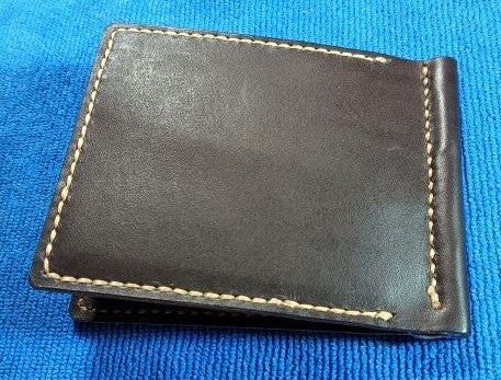 再作成し完成した自作の財布の画像