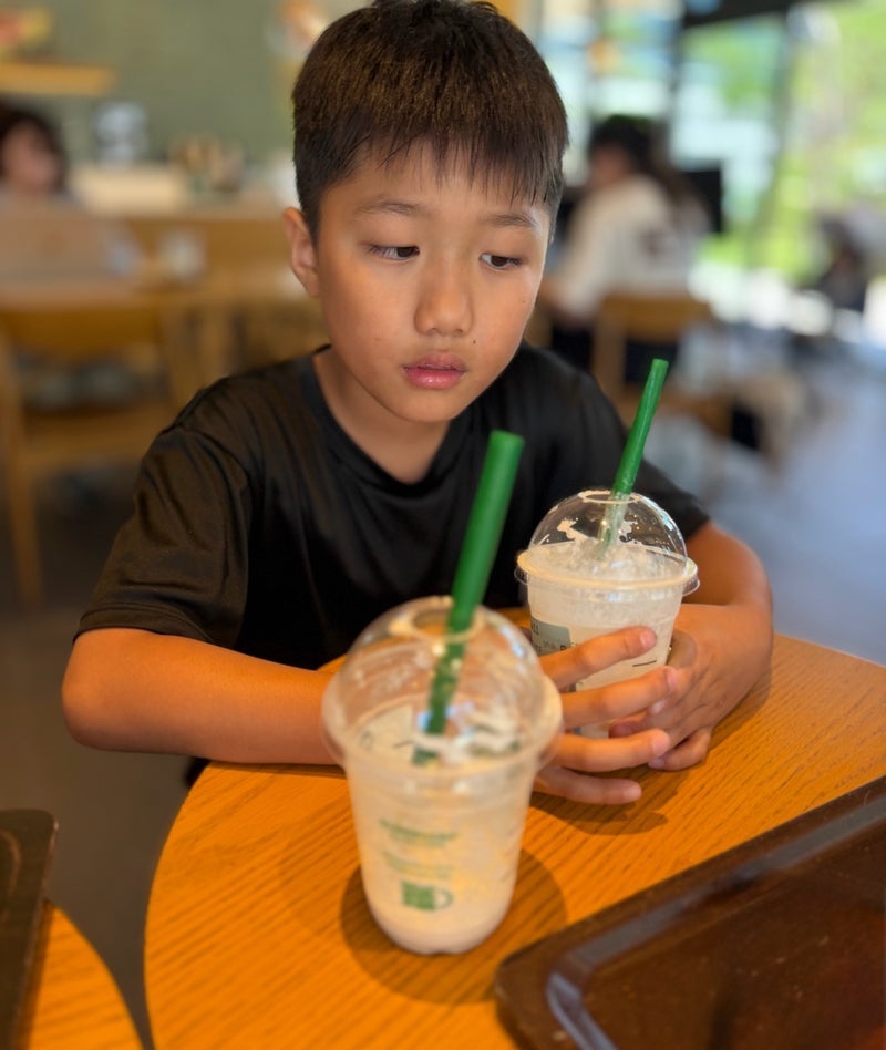 小原 フラペチーノに結局折れた母の画像