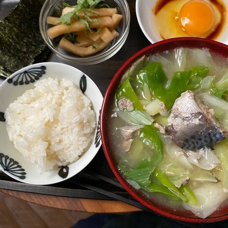 サバ缶の汁で出しなしの味噌汁の画像