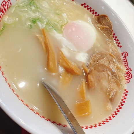 美奈代 スガキヤで特製ラーメンの画像