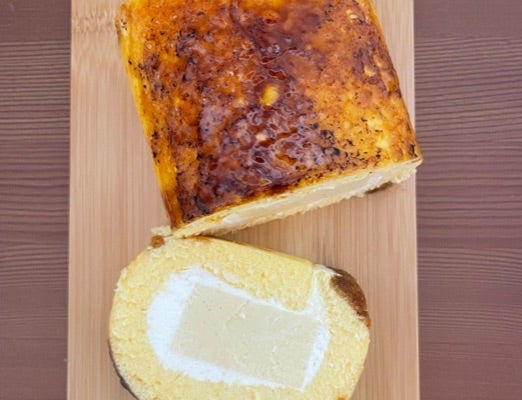 プリンが入ったご褒美ロールケーキの画像