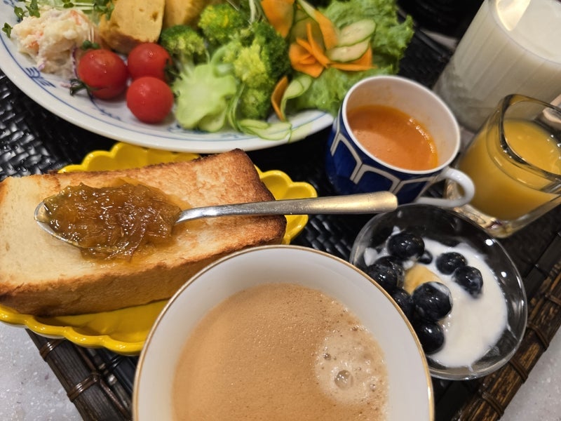高橋英樹 少なめ朝食と車内お結びの画像