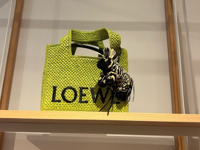 買えばよかったLOEWEのパンツの画像