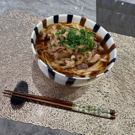 堀ちえみの夫 美味しい和牛の肉うどんの画像