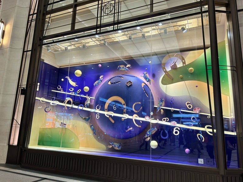 デパートのエルメス仕様の展示品の画像