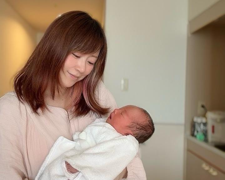 無事男児を出産したことを報告の画像
