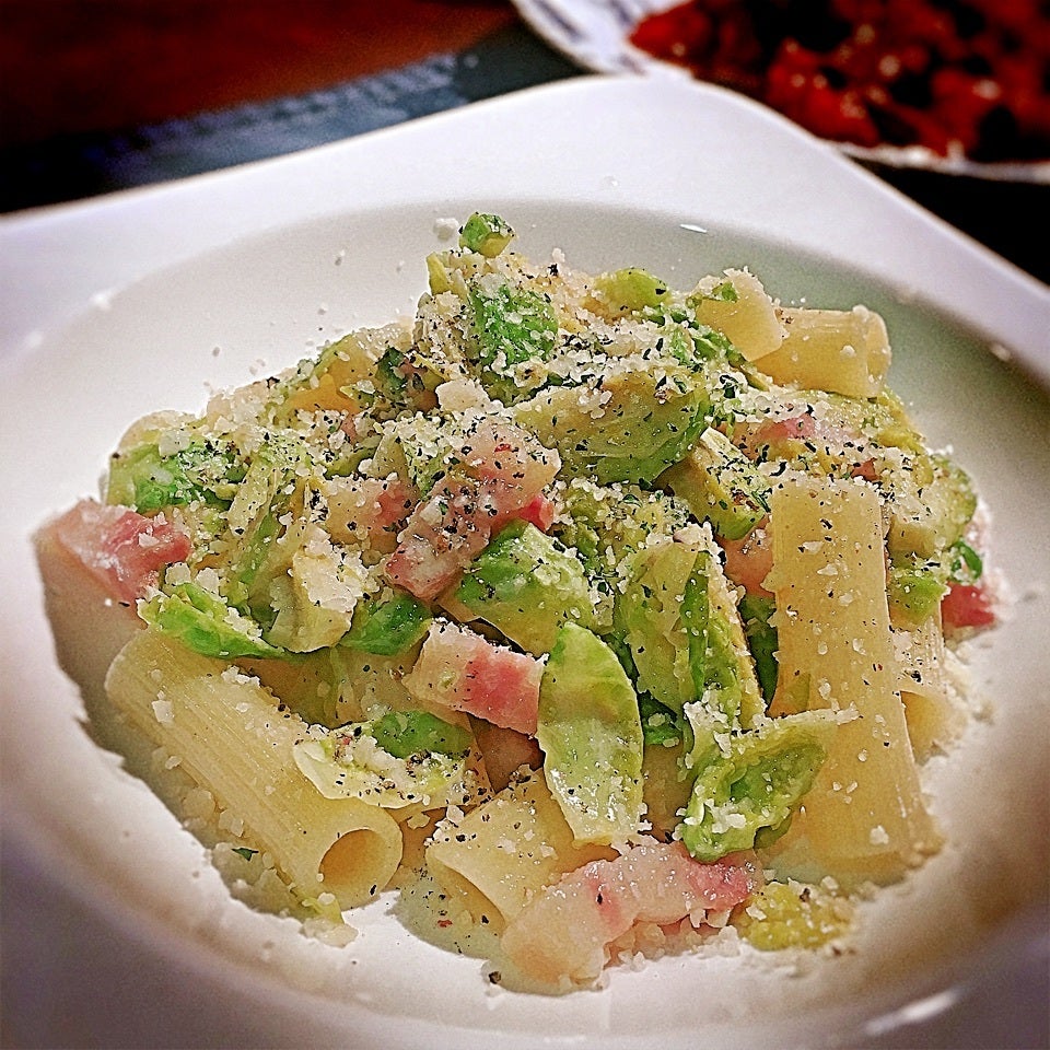 芽キャベツとパンチェッタのミッレリーゲ